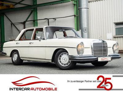 Mercedes-Benz 280