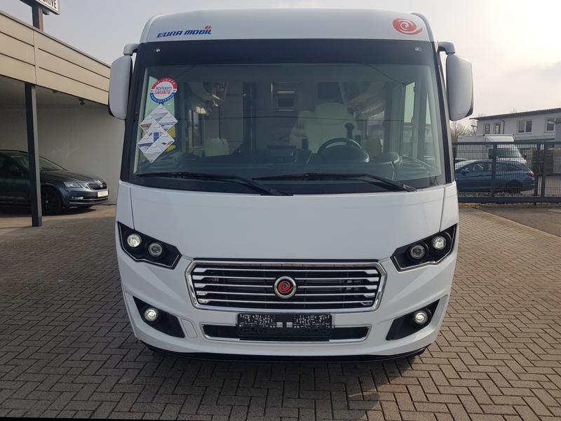 Eura Mobil I 890 QB