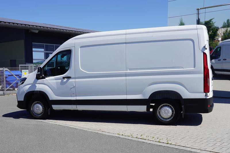 Maxus Deliver 9