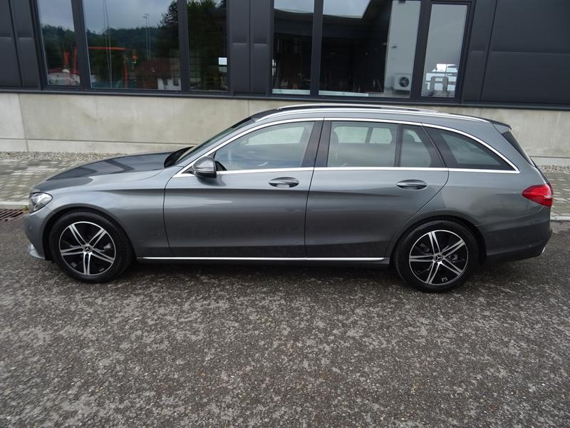 Mercedes-Benz C 220