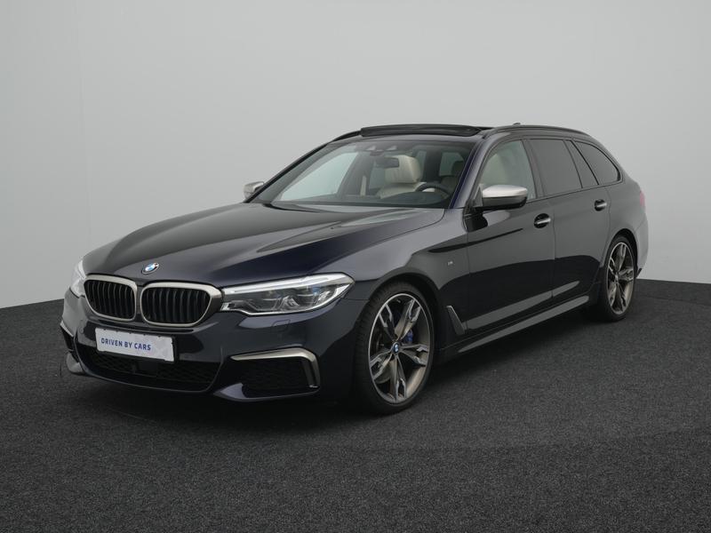 BMW M550