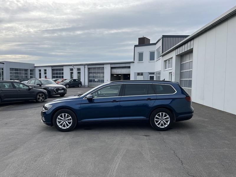 VW Passat Variant