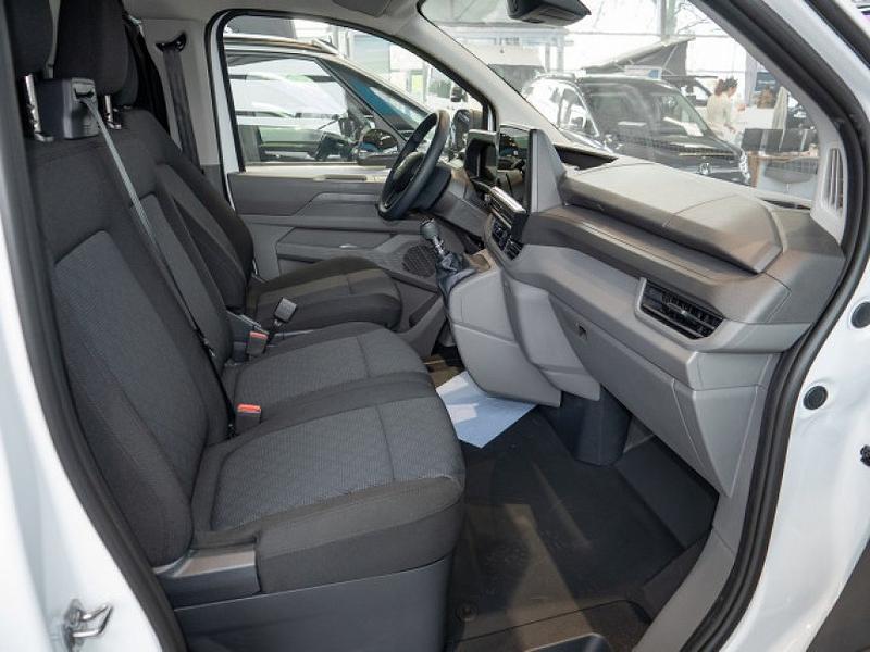 VW T7 Transporter