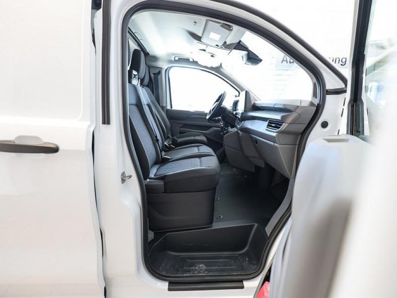 VW T7 Transporter