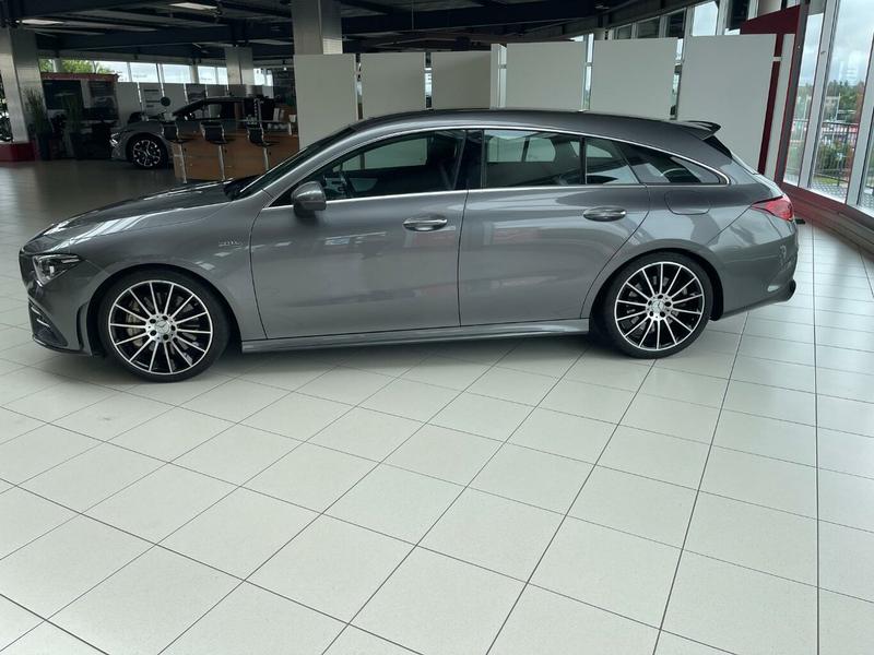 Mercedes-Benz CLA 35 AMG Shooting Brake