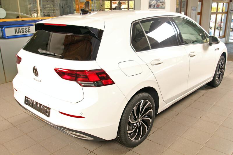 Vw Golf Viii 2 0 Tdi Dsg Style Kamera eszulassung Limousine 0112