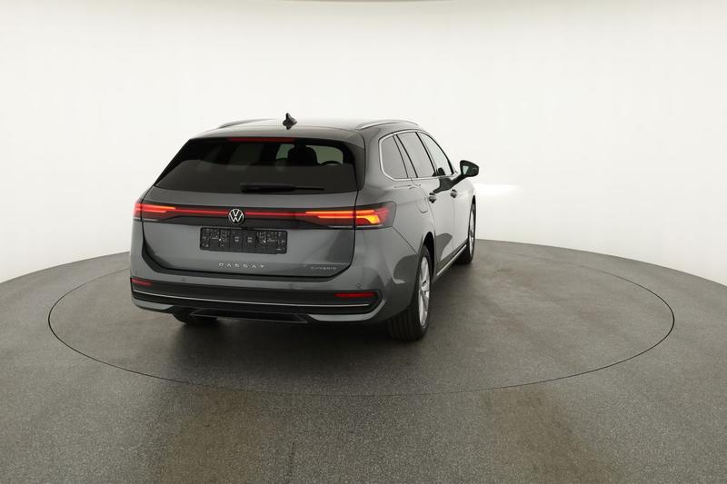 VW Passat Variant