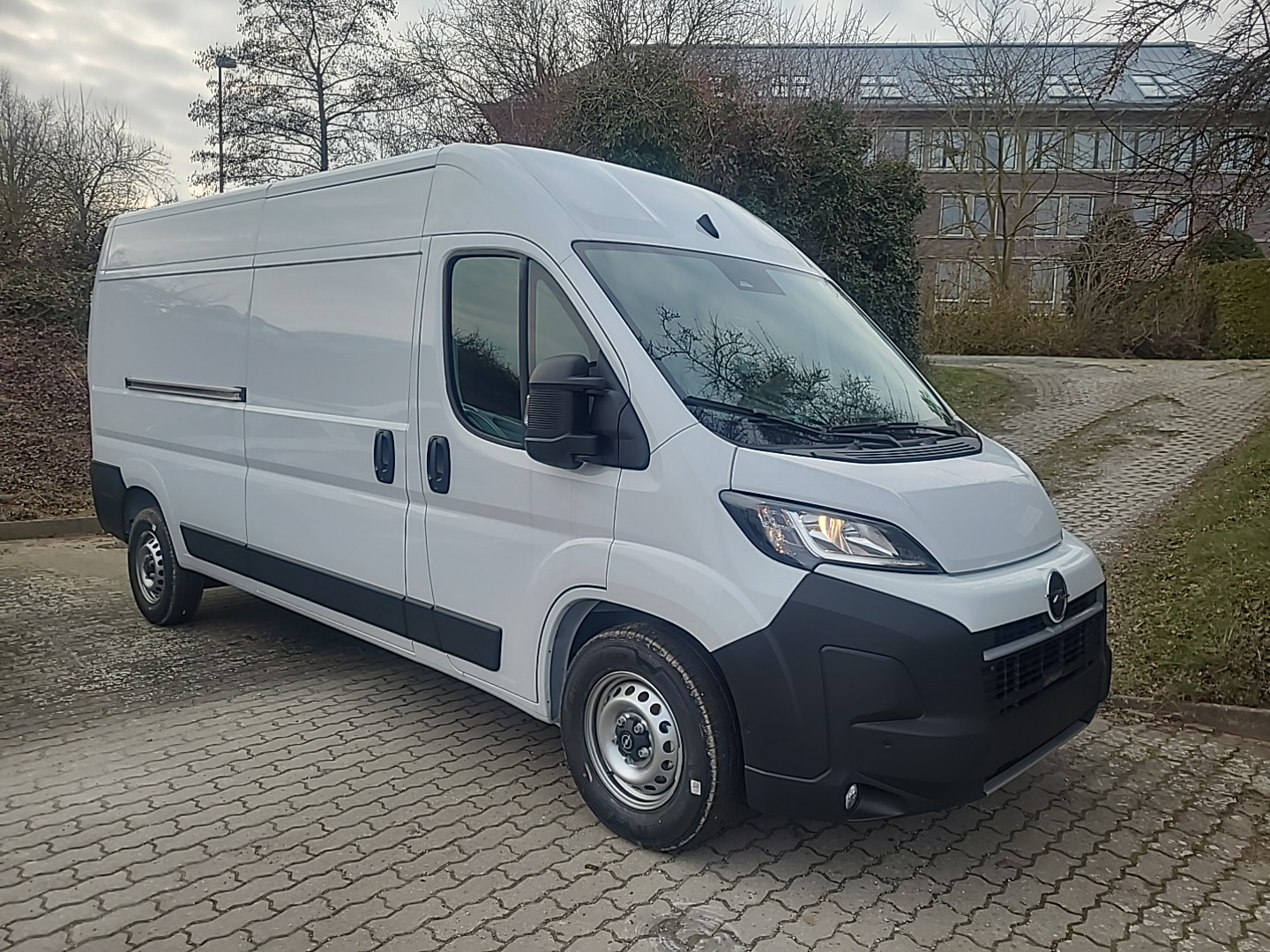 Opel Movano