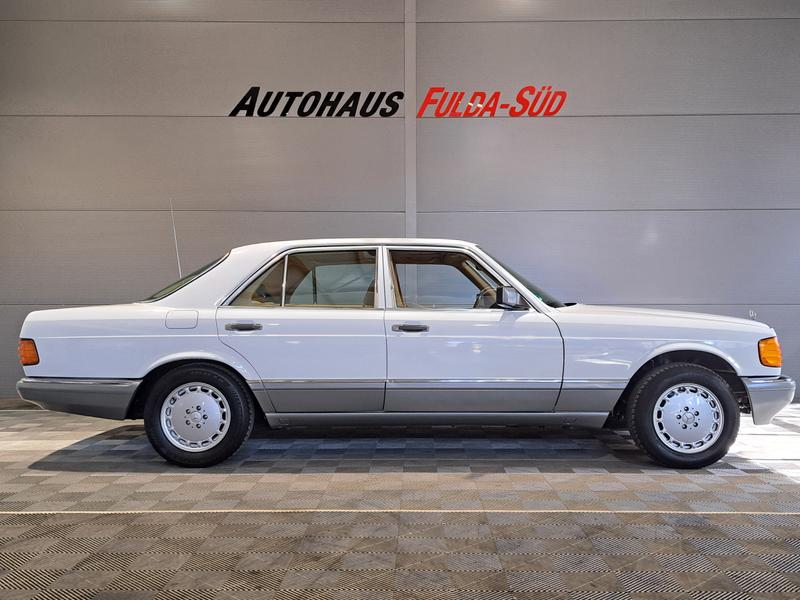 Mercedes-Benz 300