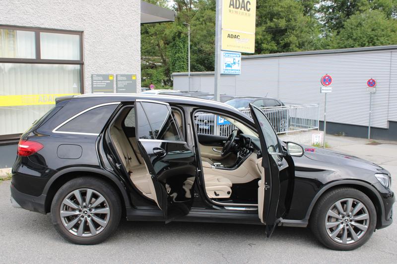 Mercedes-Benz GLC 220