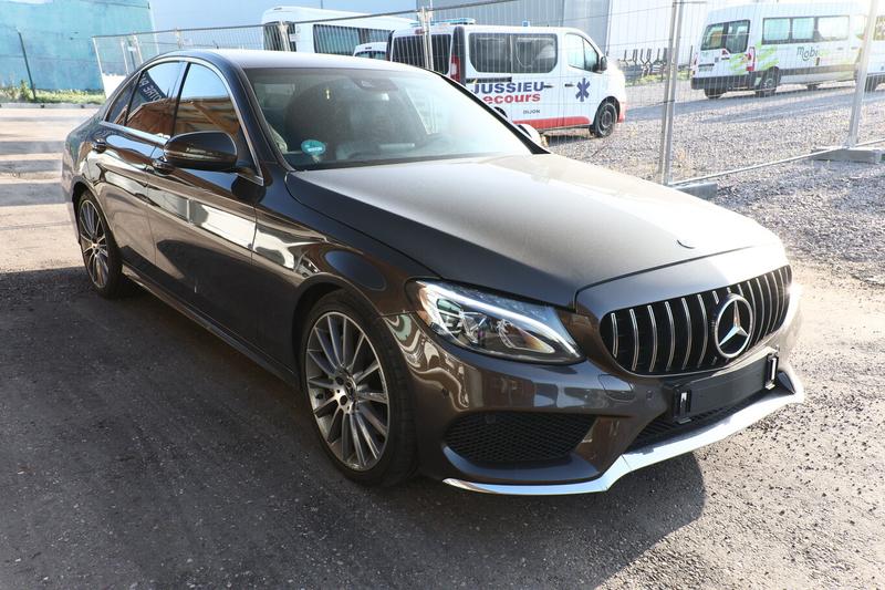 Mercedes-Benz C 300