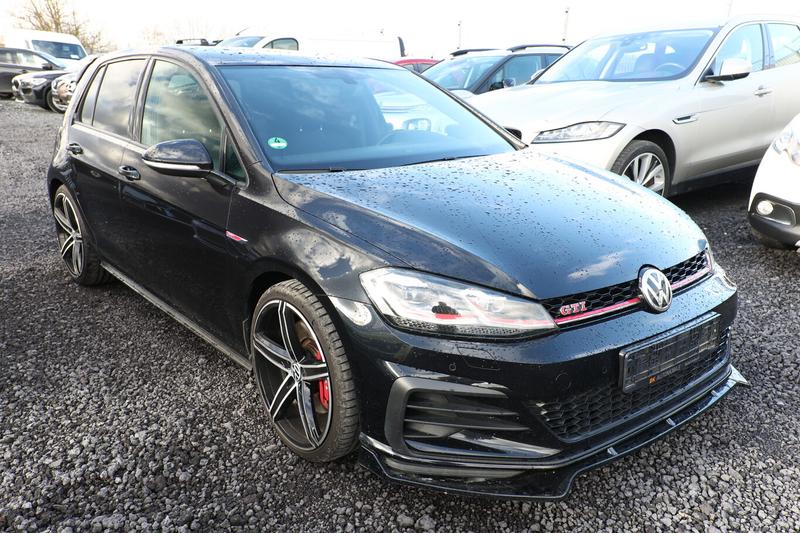 VW Golf