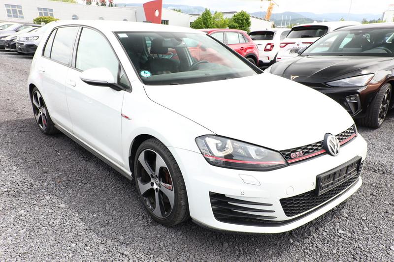 VW Golf