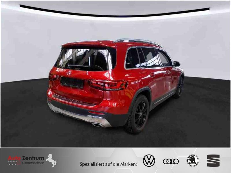 Mercedes-Benz GLB 220