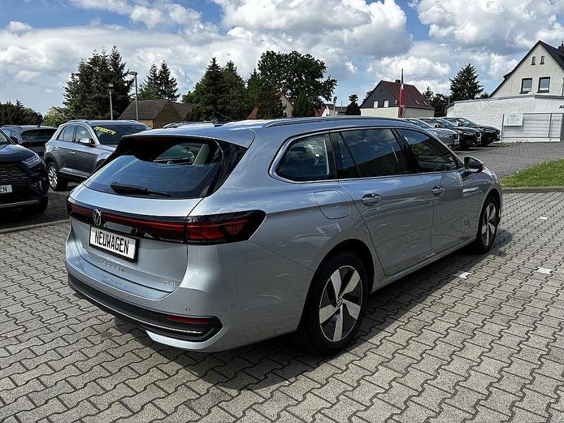 VW Passat Variant