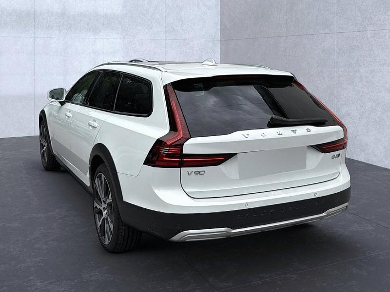 Volvo V90 Cross Country