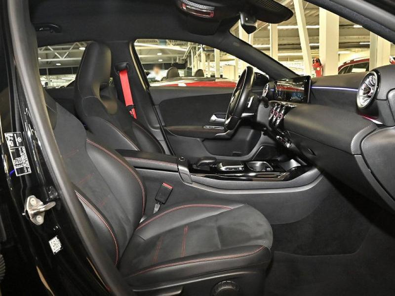Mercedes-Benz A 35 AMG