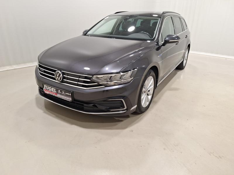 VW Passat Variant