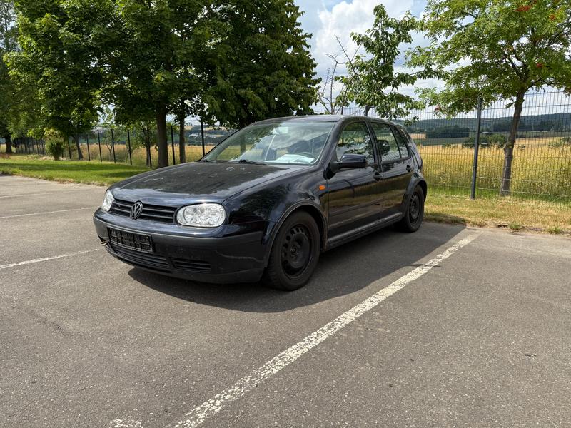 VW Golf