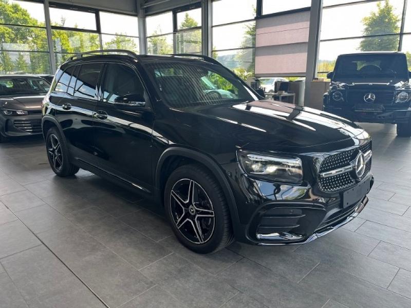 Mercedes-Benz GLB 200