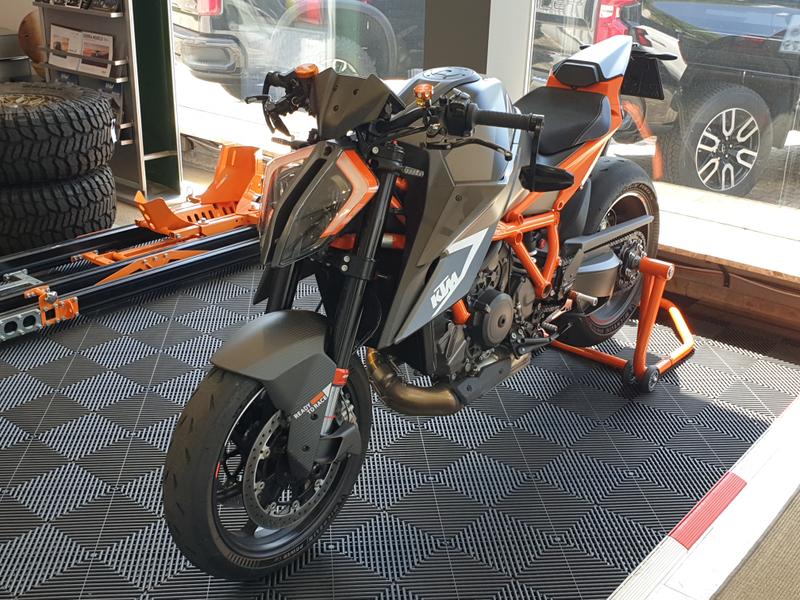 KTM 1290 Super Duke R