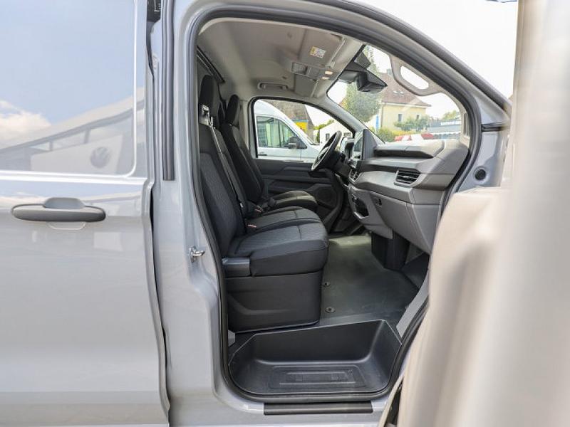 VW T7 Transporter