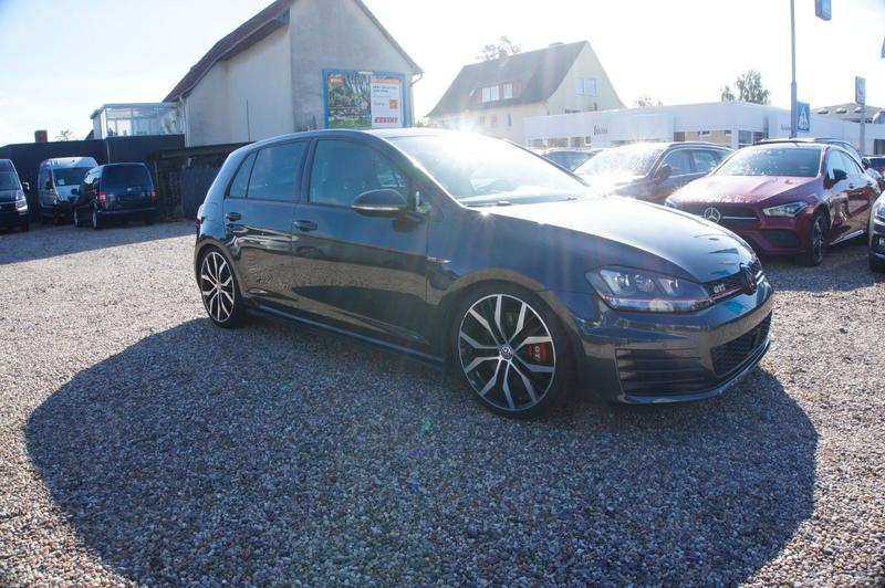 VW Golf