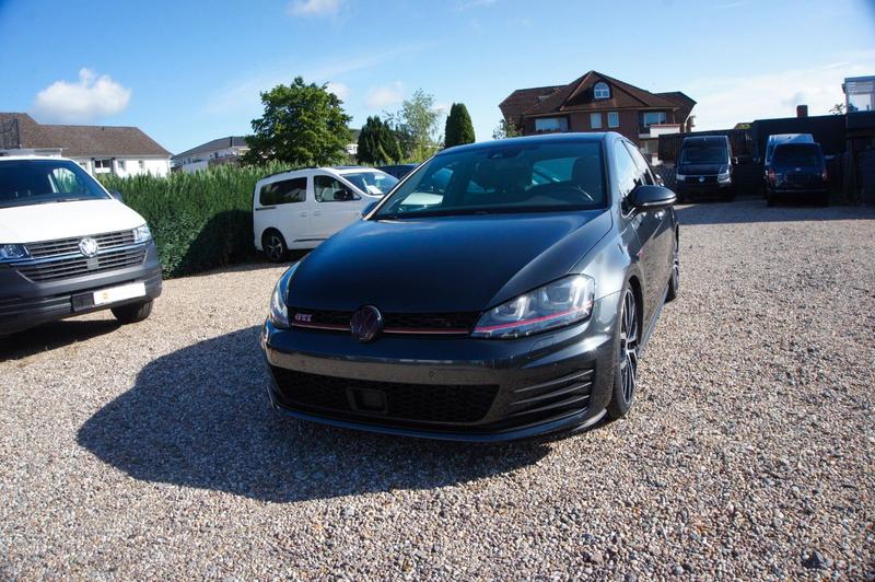 VW Golf